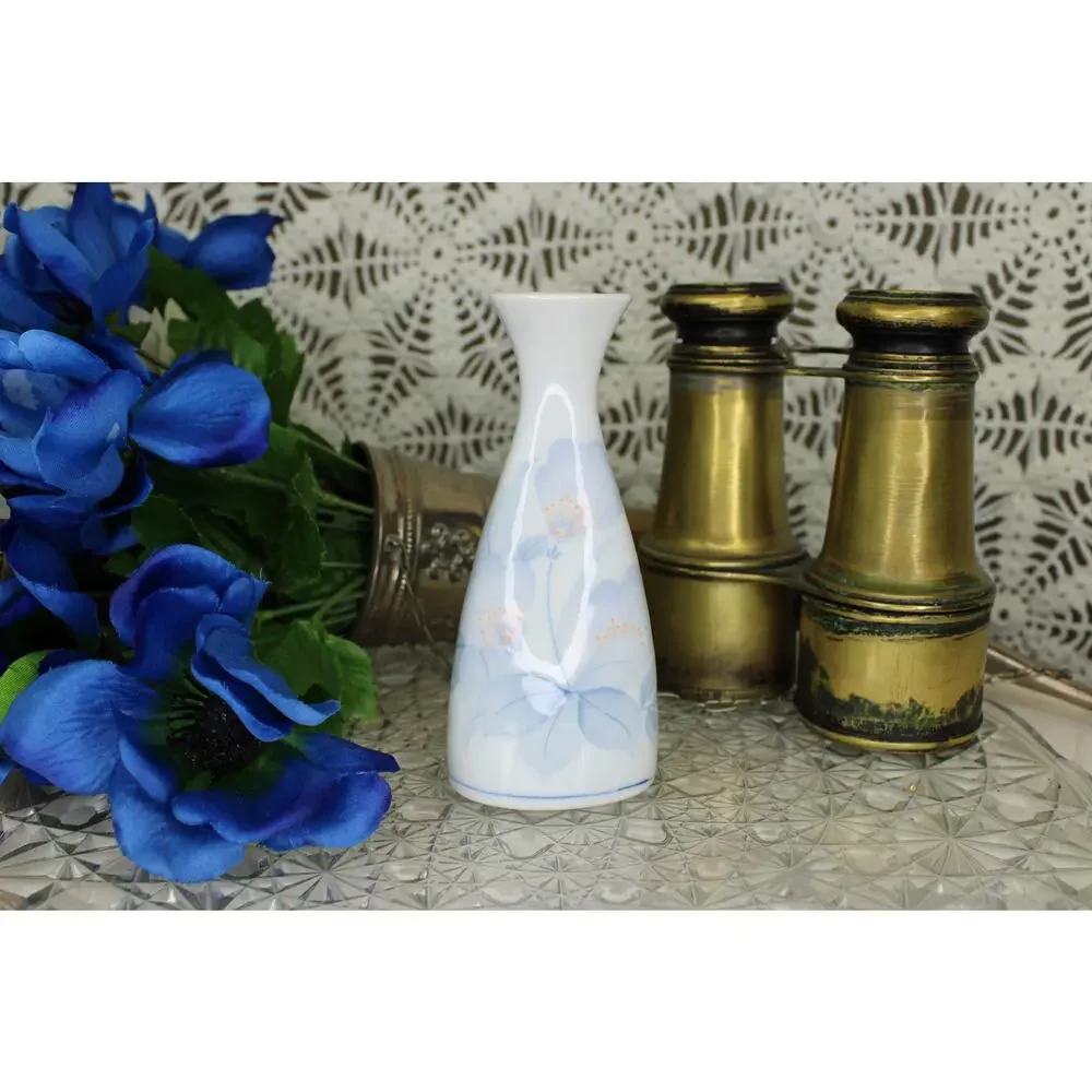 Japanese Blue Floral Tokkuri and Sake Cup Set